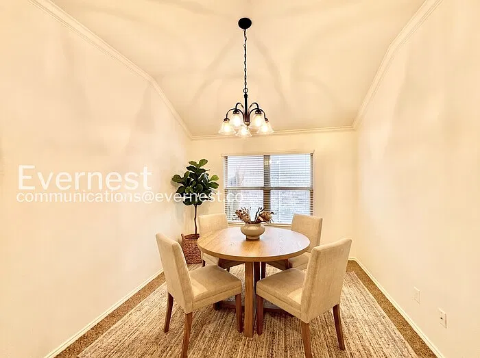 4 bed, 2.0 bath, 2003 sqft, $2,145 — Photo 3