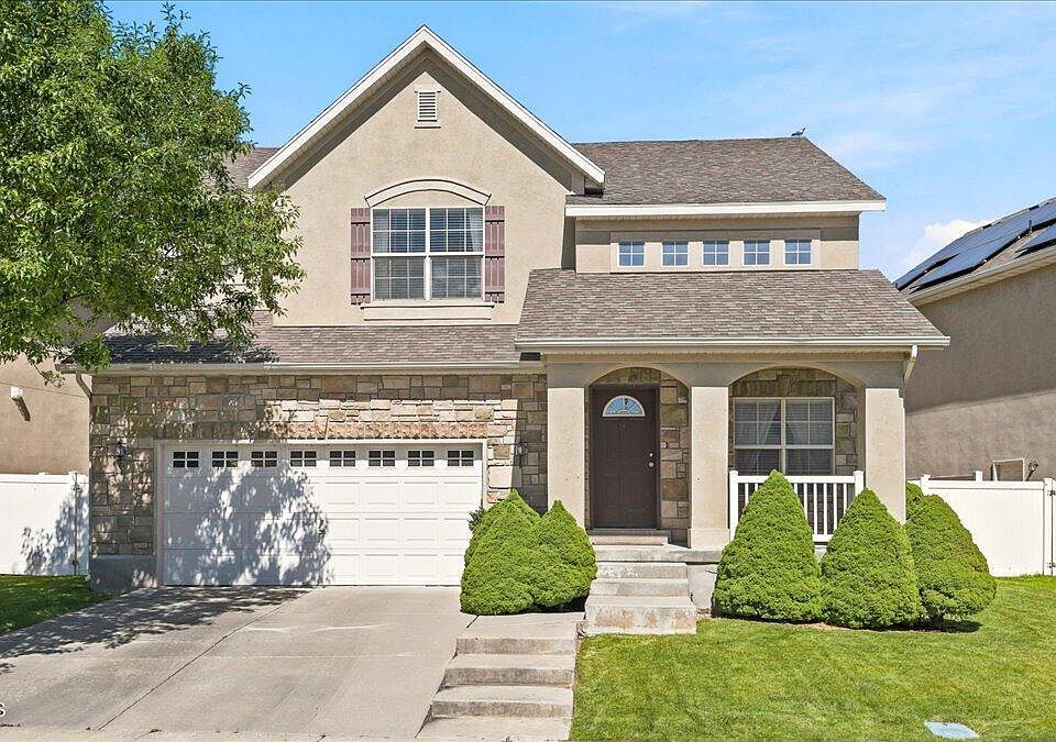 1st image of 6682 S Lucerne Ln