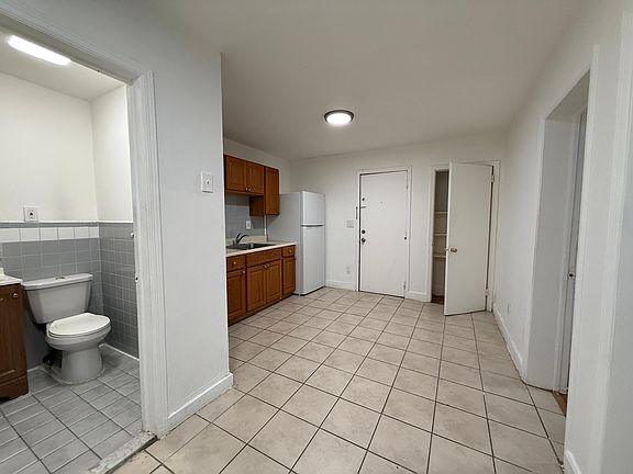2nd image of 25-27 E 17th St #1E
