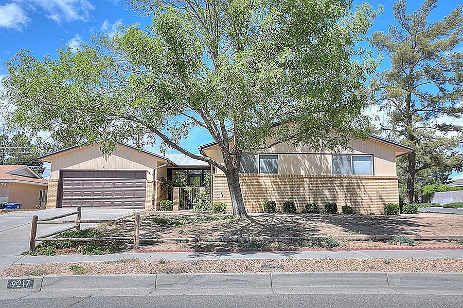 1st image of 9217 La Barranca Ave NE
