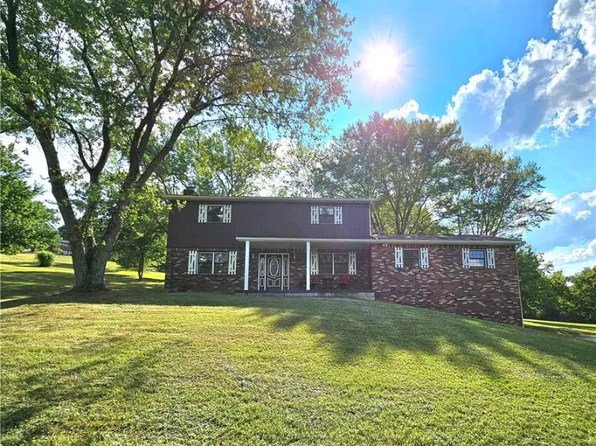 113 Upperwood Ln, Herminie, PA 15637