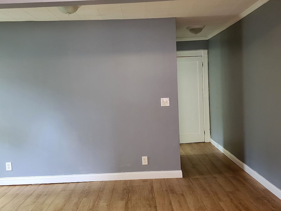 1st image of 568 Chenango St #3