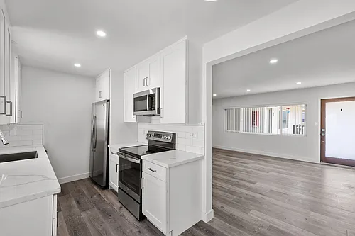 17405 Van Ness Photo 1