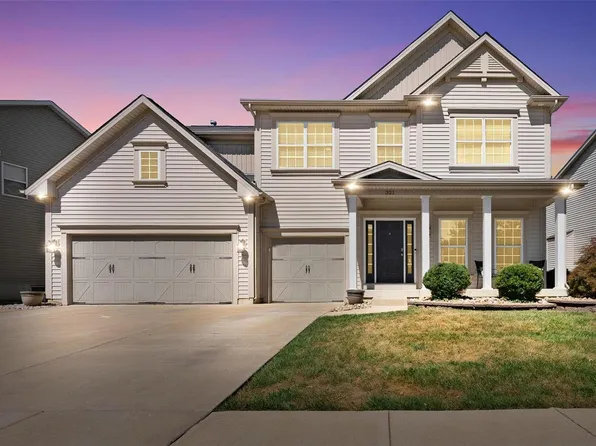 321 Country Orchard Dr, Lake Saint Louis, MO 63367