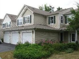 1356 Brookdale Dr, Carpentersville, IL