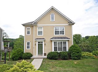 1117 Saint Charles Ct, Charlottesville, VA 22901