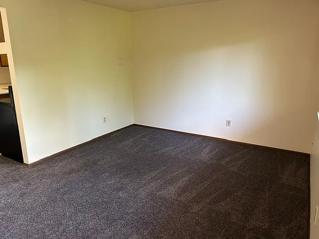 250 Tudor Ave #1A — Photo 2