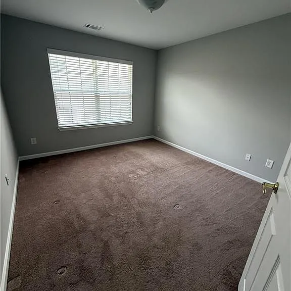 1667 Overview Cir — Photo 13