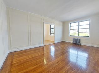 55 Locust Ave #4H, New Rochelle, NY 10801