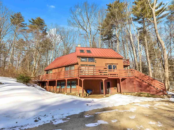 24 Champagne Road, Francestown, NH 03043