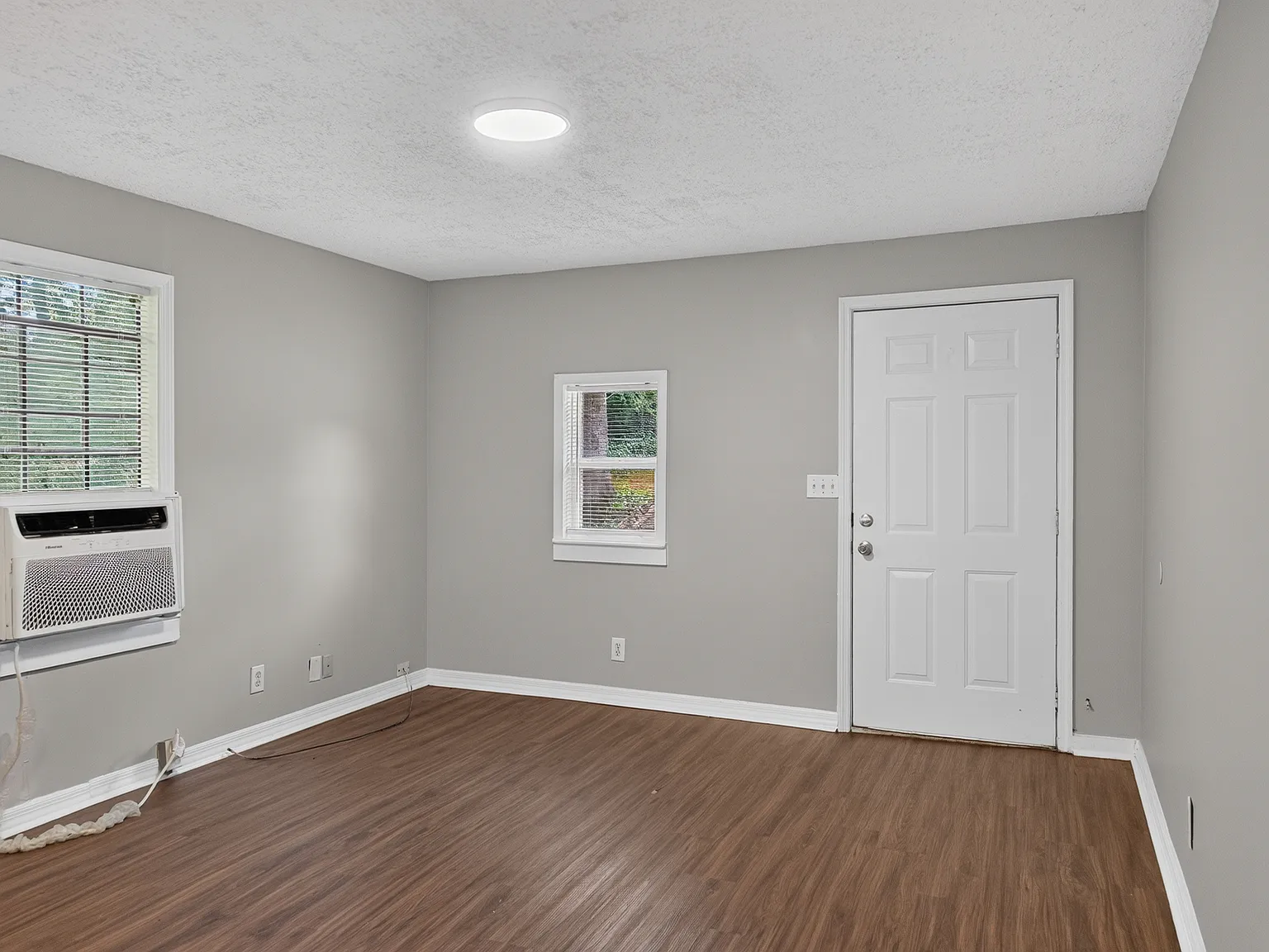 1 bed, 800 sqft, $850 — Photo 4