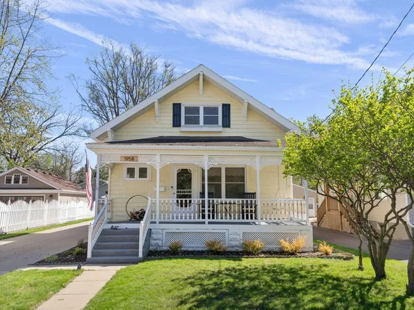 1958 Birch Lake Ave, White Bear Lake, MN 55110