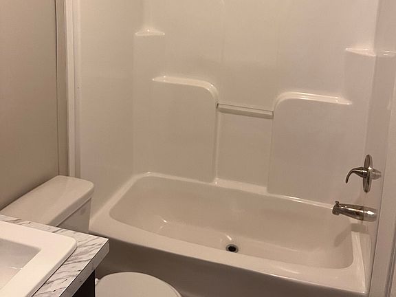 4th image of 7441 Chinook Cir #B69a85e5e