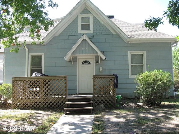 2nd image of 1001 Vattier St Unit 1001