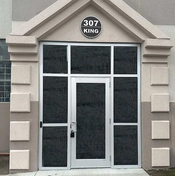307 King St E #206 — Photo 1