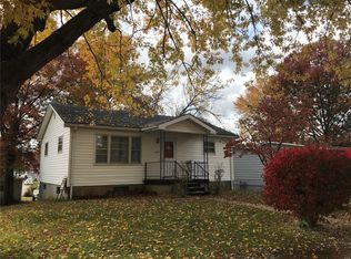 208 Lillian Dr, Louisiana, MO 63353