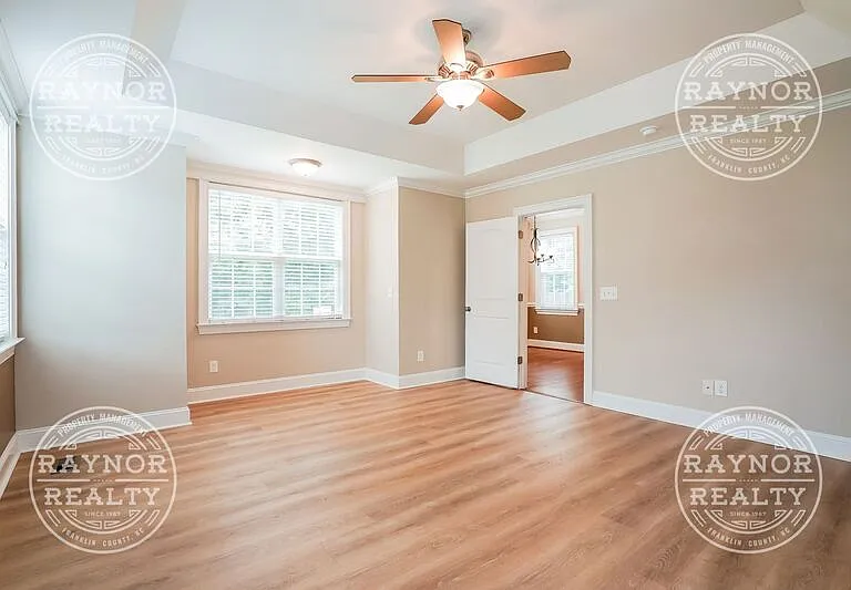 90 Glen Oaks Dr — Photo 10