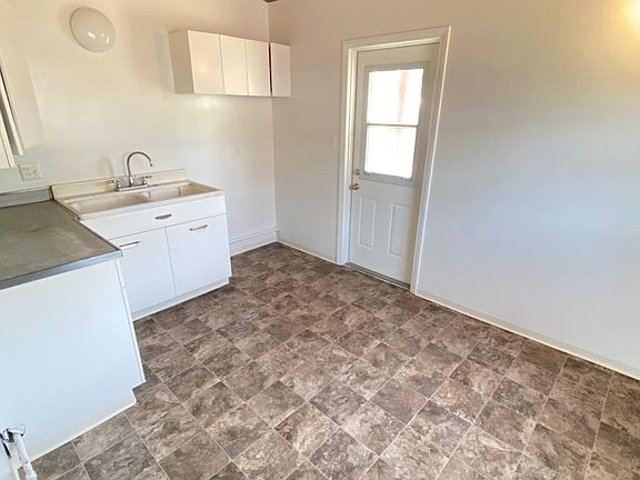 4th image of 4184 Bannock Ave