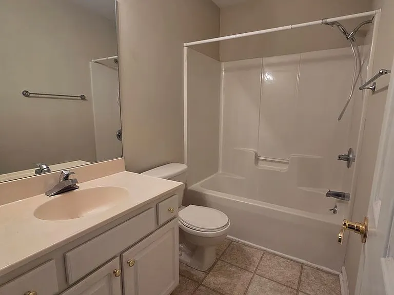 101 Woodlake Dr #406 — Photo 11