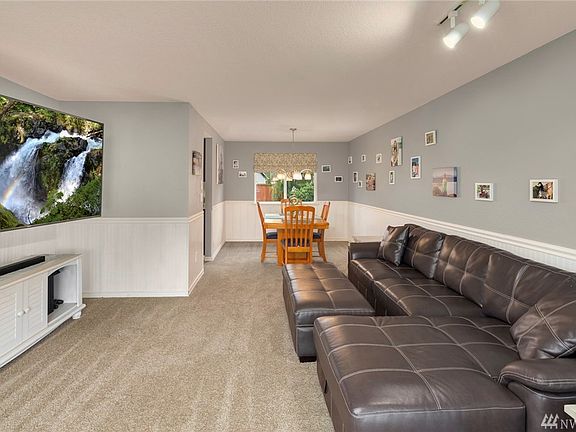 2nd image of 13701 49th Dr NE