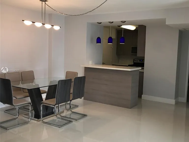 3801 S Ocean Dr #10V — Photo 2