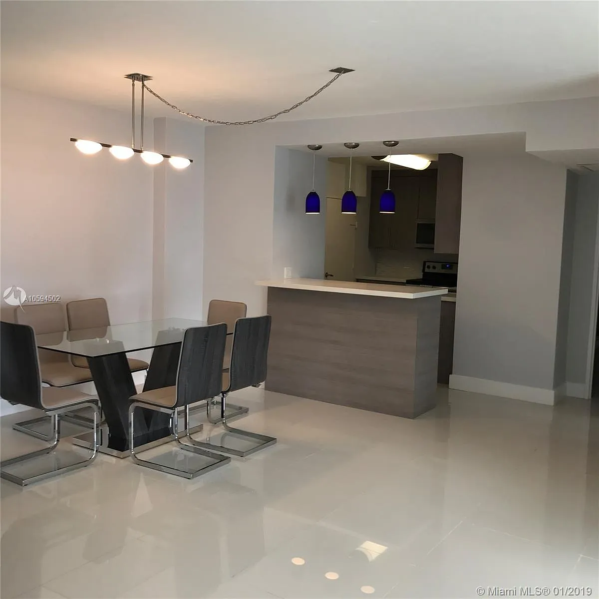 Building Photo - 3801 S Ocean Dr #10V