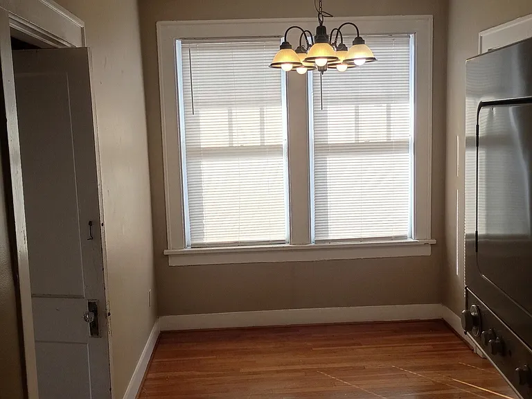 State Street Apartments — Photo 18