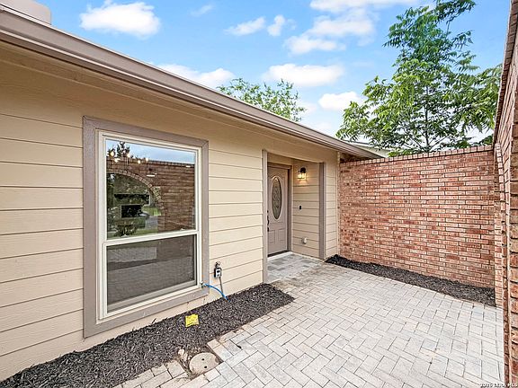 5th image of 6927 SUNSET VILLAGE DR