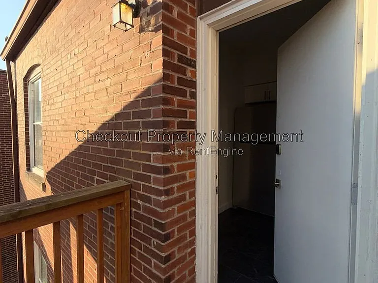 5531 Pershing Ave #32 — Photo 9