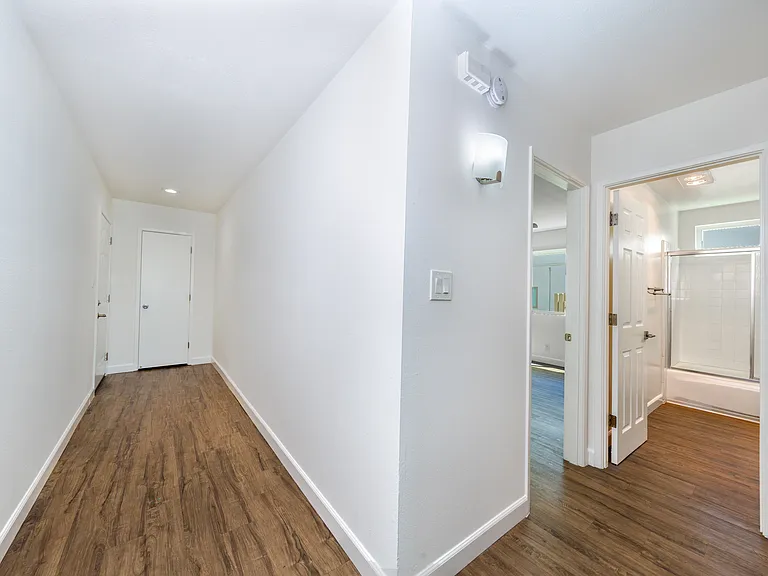 Crestview Apartment Homes — Photo 22