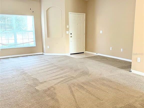 4th image of 1046 Sleepy Oak Dr