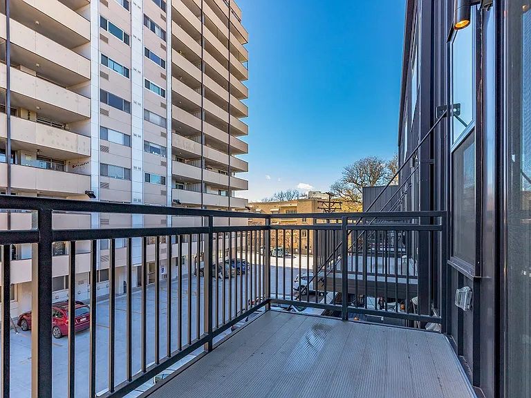 Jux Apartments — Photo 14