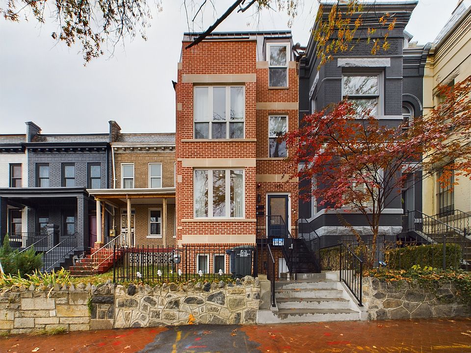 Rowhouse front