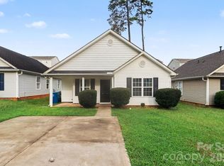 1311 Braveheart Ln, Charlotte, NC 28216