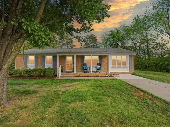 8157 Glass Rd, Hayes, VA 23072