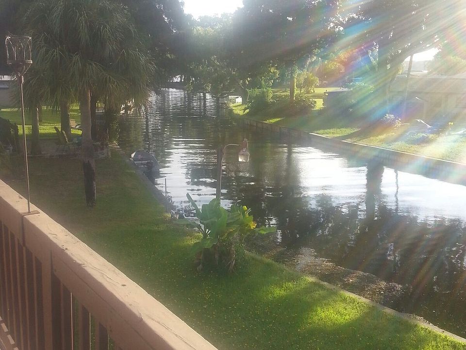 1st image of 240 W Canal Dr