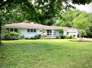 1905 S Prairie Ln, Springfield, MO 65804