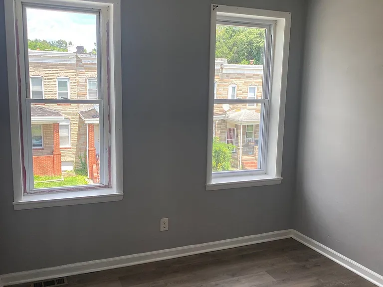 4013 Belwood Ave — Photo 16