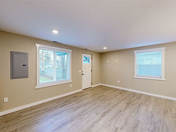 5th image of 512 133rd Street S