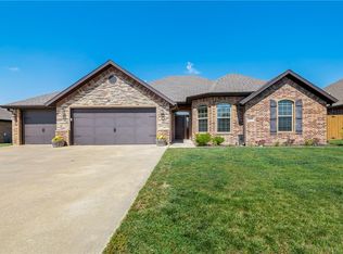 1171 Chattie Dr, Centerton, AR 72719