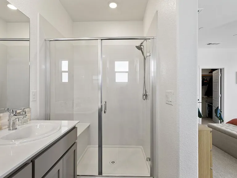 2011 Grady Cir — Photo 23