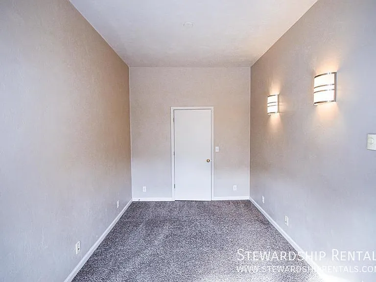 1825 Harris St #9 — Photo 9