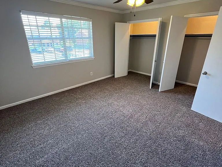 Huntingdon Apartments — Photo 74