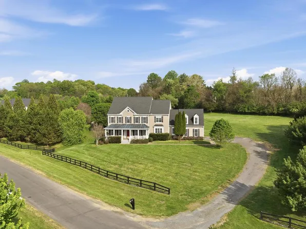 18302 Poplar Stand Pl, Purcellville, VA 20132