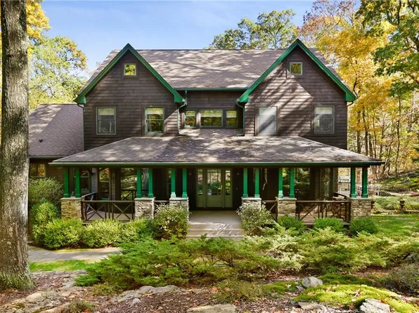 6 Mcmorrow Lane, North Salem, NY 10560