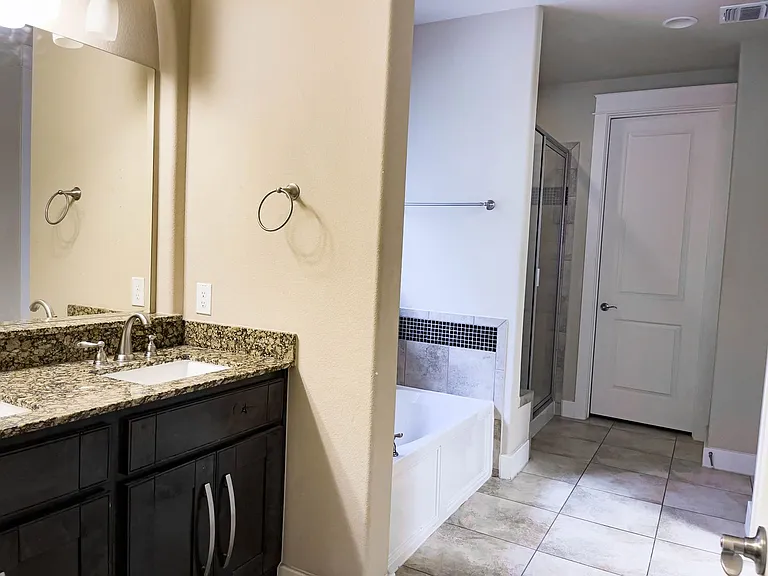 1511 Inglewood St — Photo 11