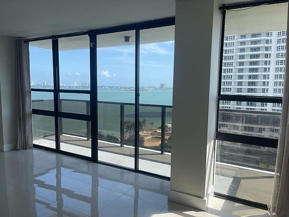 5th image of 600 NE 36th St APT 1400