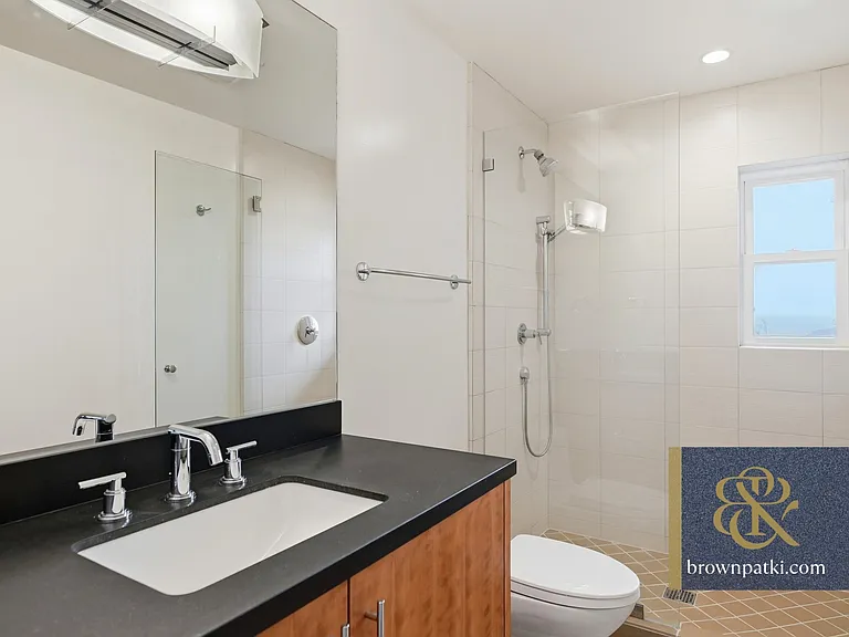 487 Crestmont Dr — Photo 15