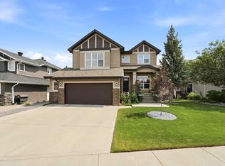 15 Sorensen Close, Red Deer, AB T4R 0L9