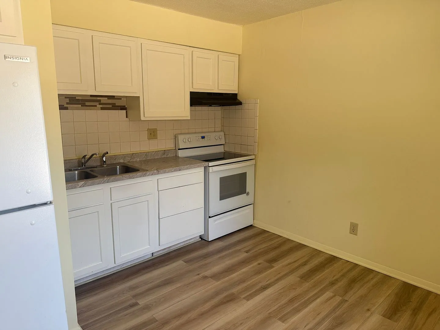 2824 E Memorial Dr — Photo 3